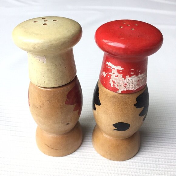 Chef Woman & Man Salt and Pepper Shakers Wood Painted Faces Red Japan Vintage - Picture 3 of 12